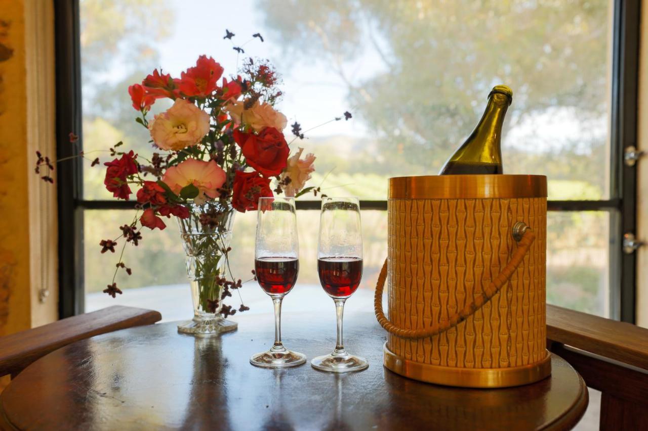 Bed and Breakfast The Old Chaff Mill Organic Vineyard Retreat Sellicks Hill Экстерьер фото