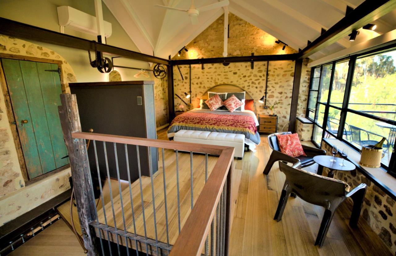 Bed and Breakfast The Old Chaff Mill Organic Vineyard Retreat Sellicks Hill Экстерьер фото